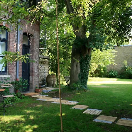 Au Coeur Du Jardin Lila