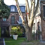 Au Coeur Du Jardin מלון דירות 3*