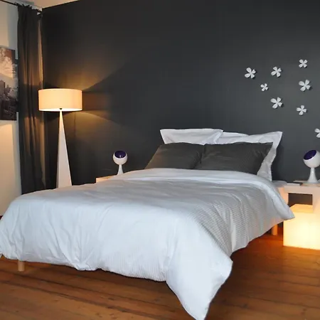 Aparthotel Au Coeur Du Jardin 4*