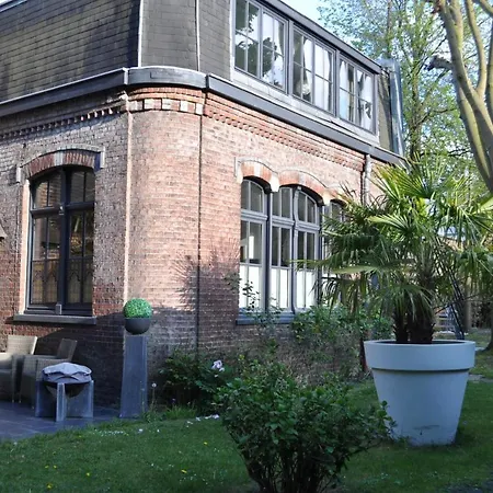 Aparthotel Au Coeur Du Jardin Lille