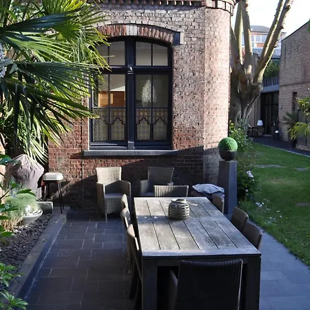 Aparthotel Au Coeur Du Jardin Lille